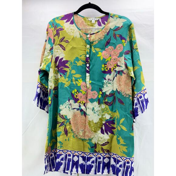 CAbi Dresses & Skirts - CABi floral Small women’s silk dress with belt
